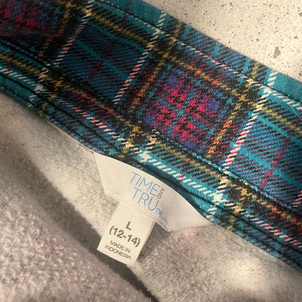 Pink and Blue Women’s Flannel - Picture 4 of 4